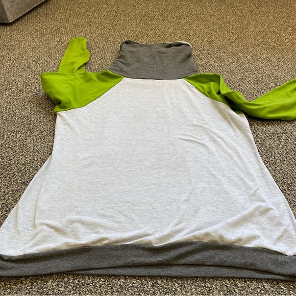 Colorblock Henley Oversize Sweatshirt Turtleneck green and Heather gray M-XL - Picture 7 of 8